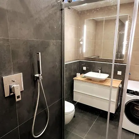 Lovely Flat Relax Near Center Apartmán *