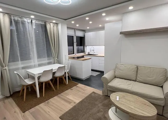 Lovely Flat Relax Near Center 아파트 *